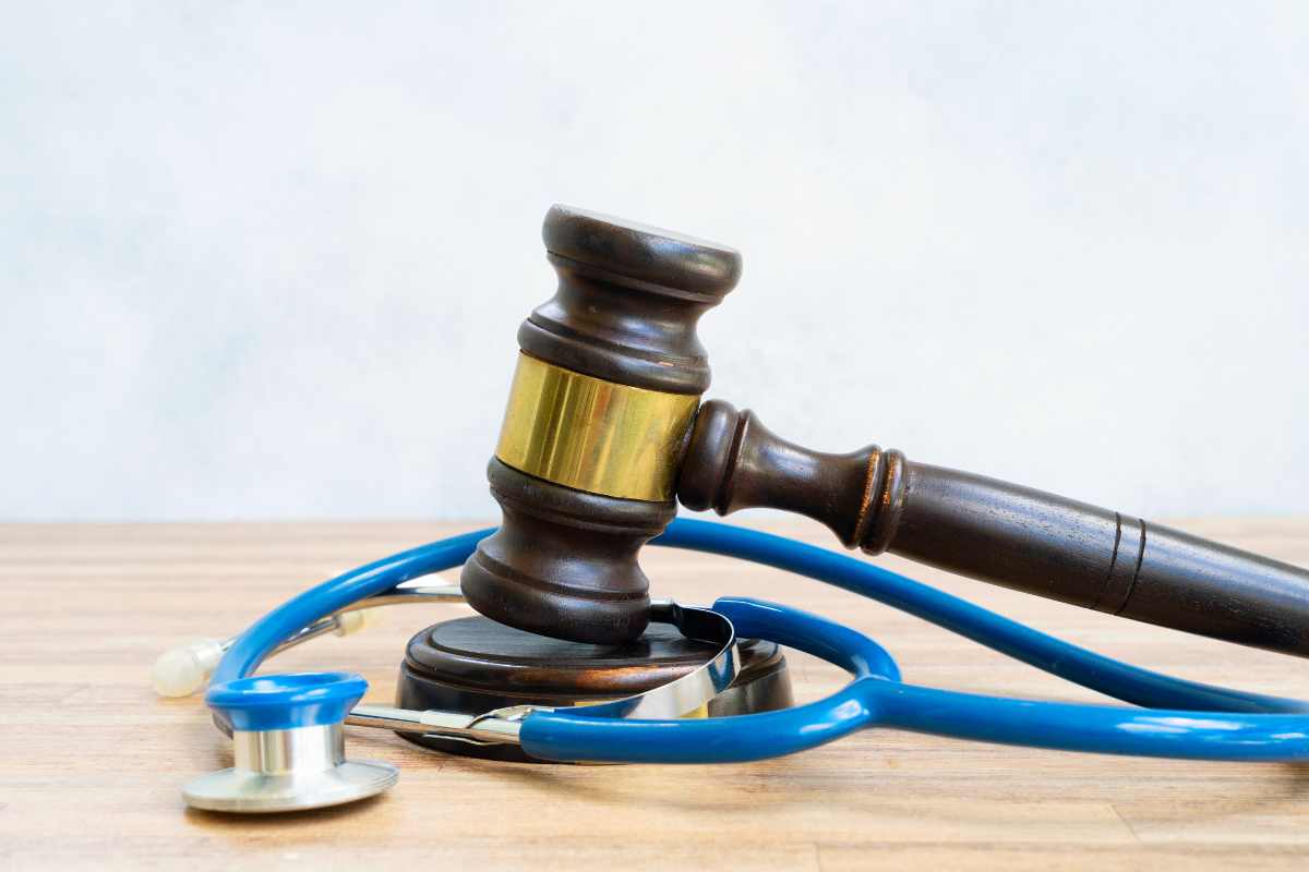 Ação Contra Plano de Saúde: Quando e Como Processar a Operadora